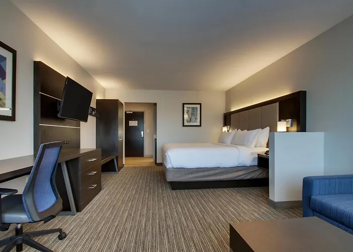 Express & - By Ihg 3*