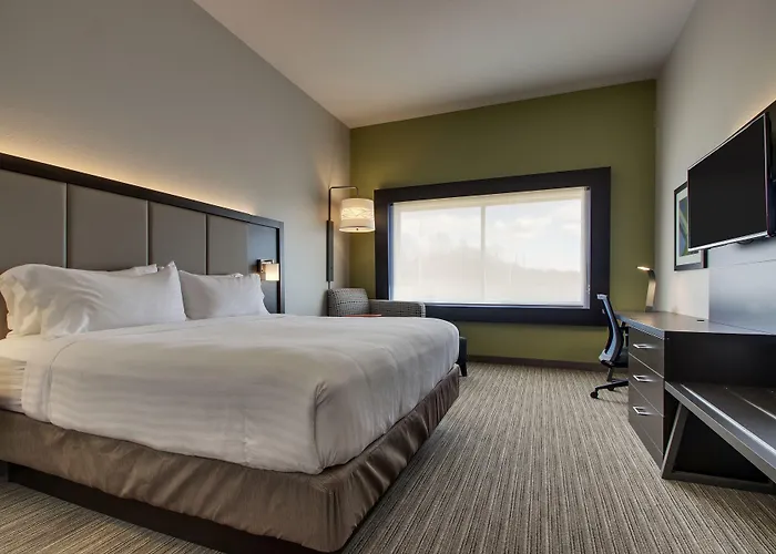 Express & - By Ihg