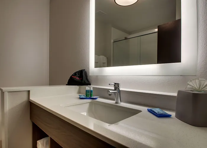 Express & - By Ihg 3* Маунт-Вернон