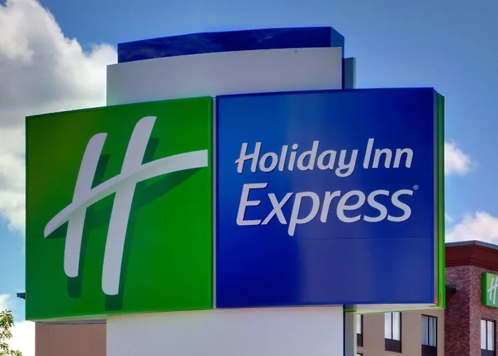 Express & - By Ihg Отель 3*
